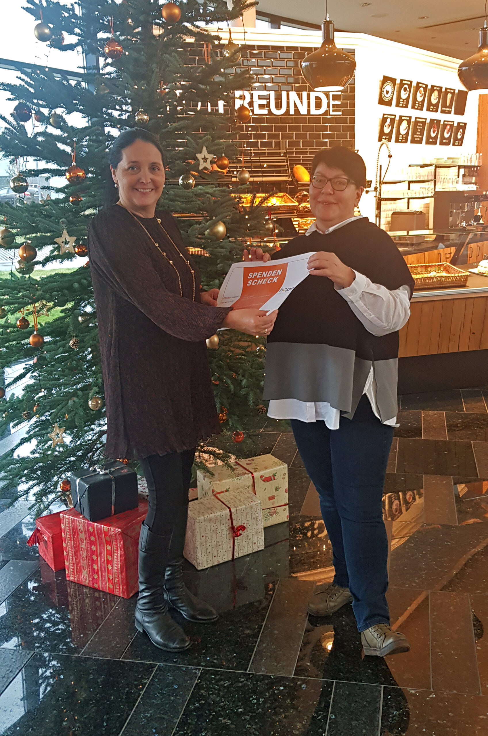 Spenden statt Geschenke FREUND GmbH Ladenbaukonzepte Kaffee